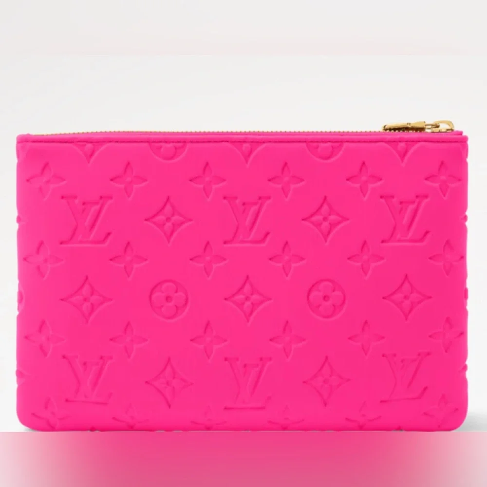 Authentic limited edition Louis Vuitton rare bright pink soft logo pouch .Must! - Picture 8 of 16